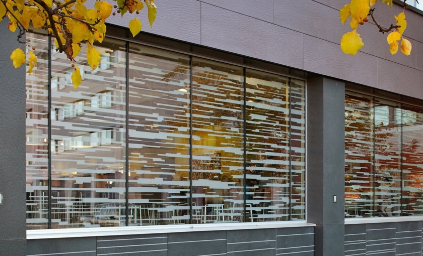 Skyline Design-Bird-Friendly Glass in Architecture: Saving Millions of Birds